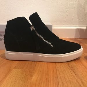 Steve Madden Caliber